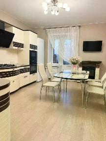Продается 4-комн. квартира, 117,2 м²
