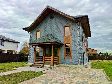 Продается 3-этажный дом, 220 м²