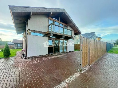 Продается 2-этажный дом, 148 м²