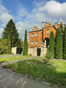 Продается 3-этажный дом, 395,7 м²