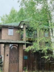 Продается 2-этажный дом, 250 м²