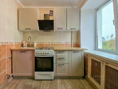 Продается 4-комн. квартира, 60 м²