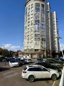 Продается 2-комн. квартира, 69 м²