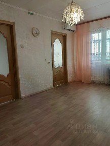 Продается 4-комн. квартира, 61 м²
