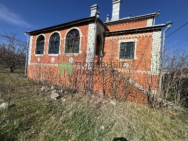 Продается 2-этажный дом, 400 м²