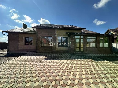 Продается 1-этажный дом, 190 м²
