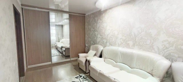 Продается 2-комн. квартира, 64 м²
