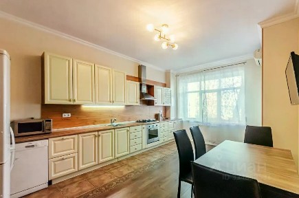 Сдается 3-комн. квартира, 105 м²