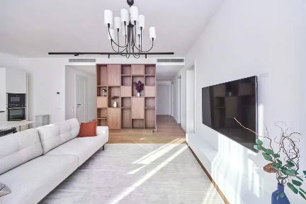 Сдается 4-комн. квартира, 137 м²