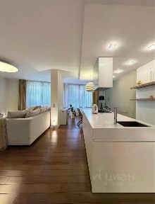 Сдается 3-комн. квартира, 148 м²