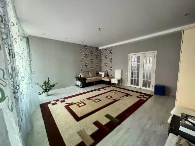 Продается 1/2 часть 2-этажного дома, 130 м²