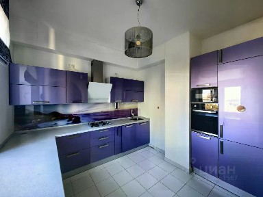 Продается 3-комн. квартира, 82 м²