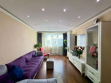Продается 5-комн. квартира, 112 м²