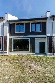 Продается 2-этажный таунхаус, 142 м²