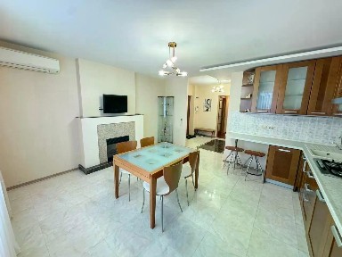Сдается 2-комн. квартира, 102 м²