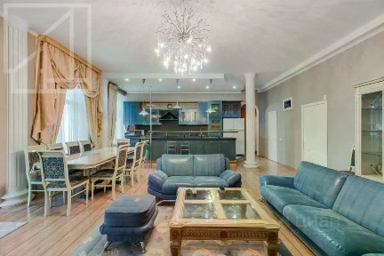 Сдается 5-комн. квартира, 165 м²