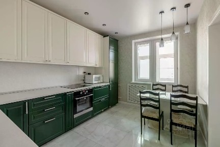 Продается 4-комн. квартира, 103 м²