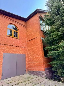 Сдается 3-этажный дом, 366,7 м²
