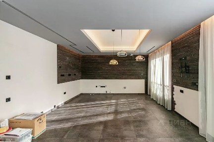 Продается 2-комн. квартира, 131,7 м²