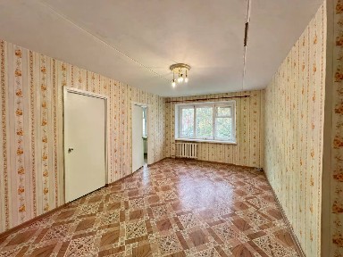 Продается 4-комн. квартира, 62 м²