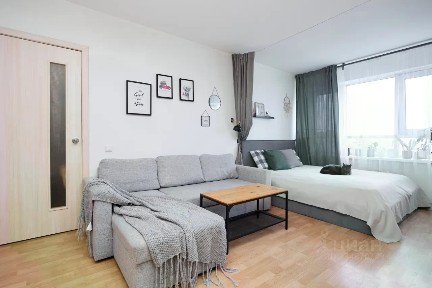 Продается 1-комн. квартира, 42 м²