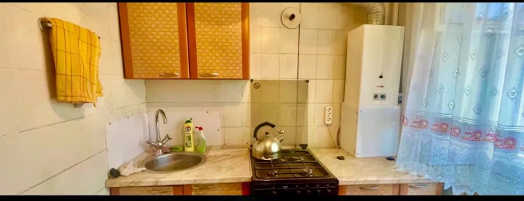 Продается 3-комн. квартира, 64 м²