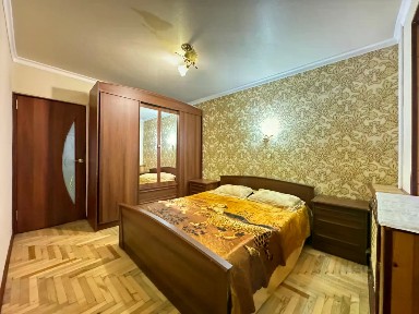 Продается 3-комн. квартира, 98 м²