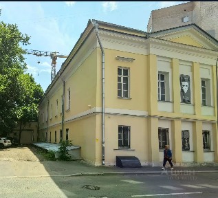 Сдается здание, 1 210 м²