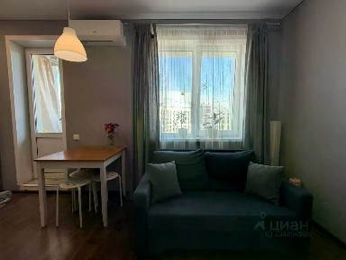 Продается 1-комн. квартира, 43 м²