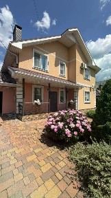 Продается 2-этажный коттедж, 200 м²