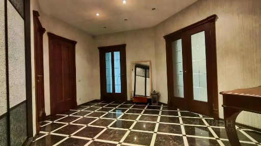 Сдается 4-комн. квартира, 200 м²