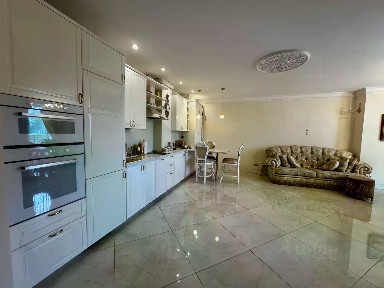 Продается 2-комн. квартира, 100,2 м²