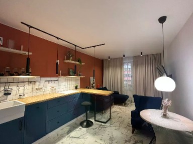 Продается 2-комн. квартира, 82,6 м²