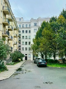 Продается 2-комн. квартира, 72,8 м²