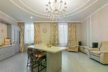 Продается 2-комн. квартира, 95,9 м²