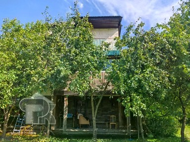 Продается 3-этажный дом, 151 м²