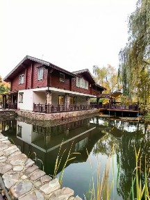 Продается 2-этажный дом, 280 м²