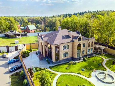 Продается 3-этажный коттедж, 2 000 м²