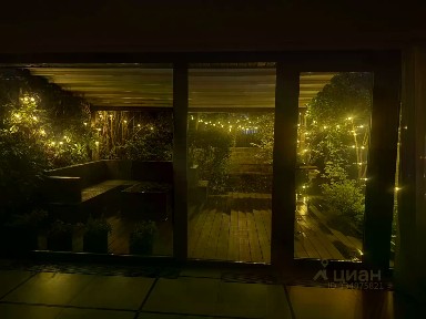 Продается 4-этажный таунхаус, 300 м²