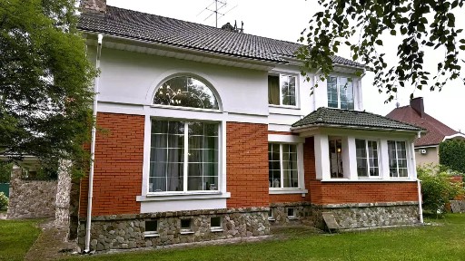 Продается 3-этажный дом, 400 м²
