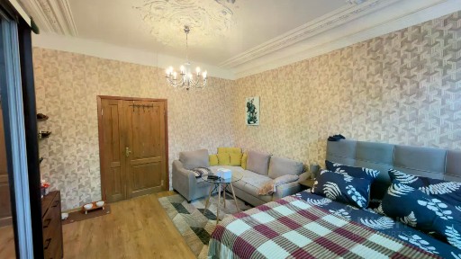 Продается 4-комн. квартира, 100,2 м²