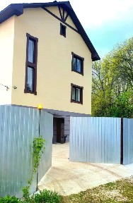 Сдается 3-этажный коттедж, 300 м²