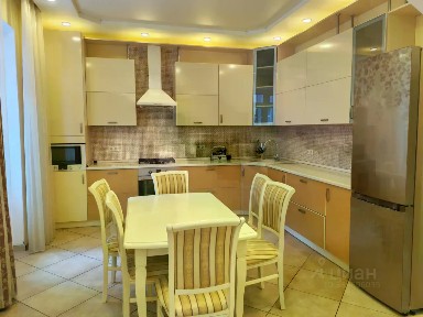 Сдается 2-комн. квартира, 100 м²
