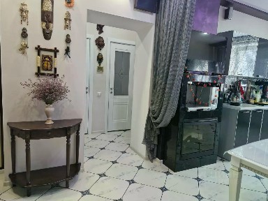 Продается 2-комн. квартира, 72,8 м²