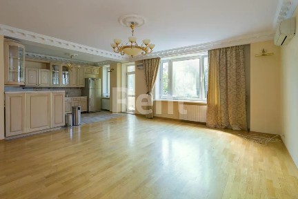 Сдается 4-комн. квартира, 175 м²
