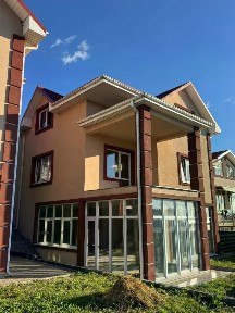 Продается 3-этажный дом, 273,7 м²