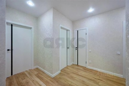 Продается 2-комн. квартира, 67 м²