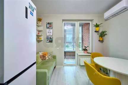 Продается 2-комн. квартира, 57 м²