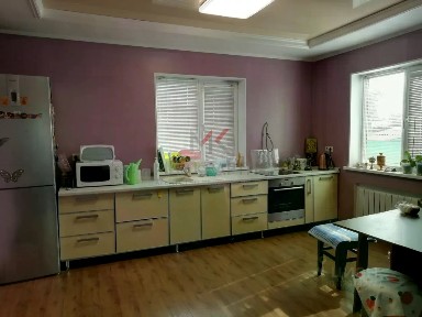 Продается 2-этажный коттедж, 195 м²