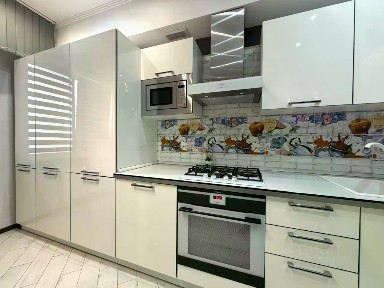 Продается 2-комн. квартира, 70 м²